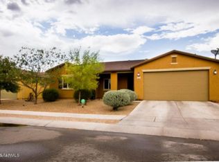 8436 W Green Kingfisher Ln, Tucson, AZ 85757