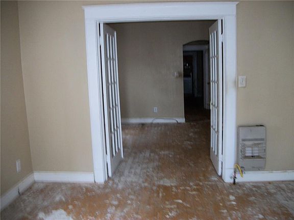 5th image of 1710-12 Abundance St