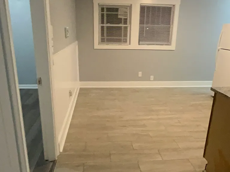 8206 Sussex Dr — Photo 7