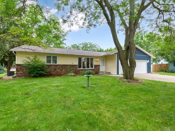 1710 Harrison Ct, Northfield, MN 55057