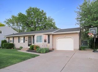 3535 Aberdeen Ave, Erie, PA 16506