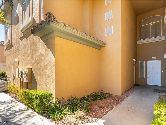 2nd image of 1605 Crimson Hills Dr Unit 203