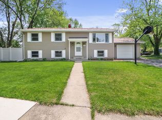 1706 McCord Rd, Valparaiso, IN 46383