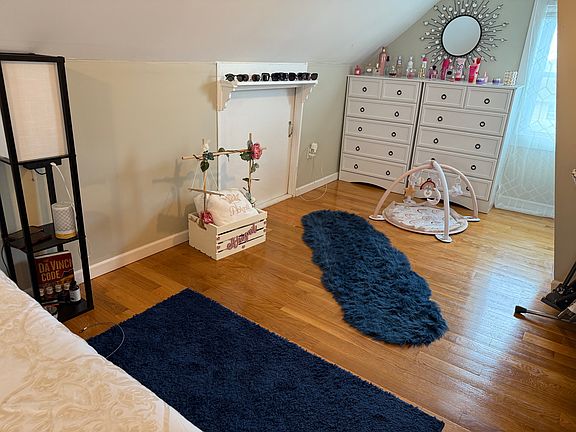 4th image of 106 Jackson Ave APT 2