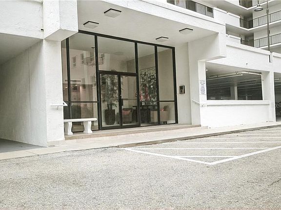 3rd image of 11 Sunset Dr APT 904