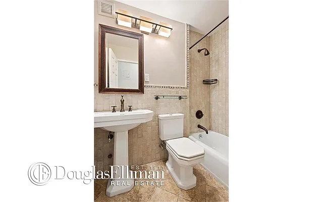 Rented by Douglas Elliman | media 17