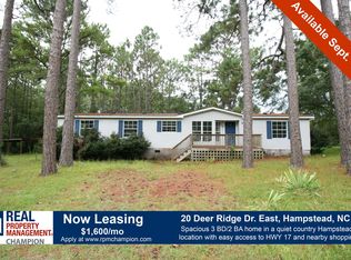 20 Deer Ridge Dr E, Hampstead, NC 28443