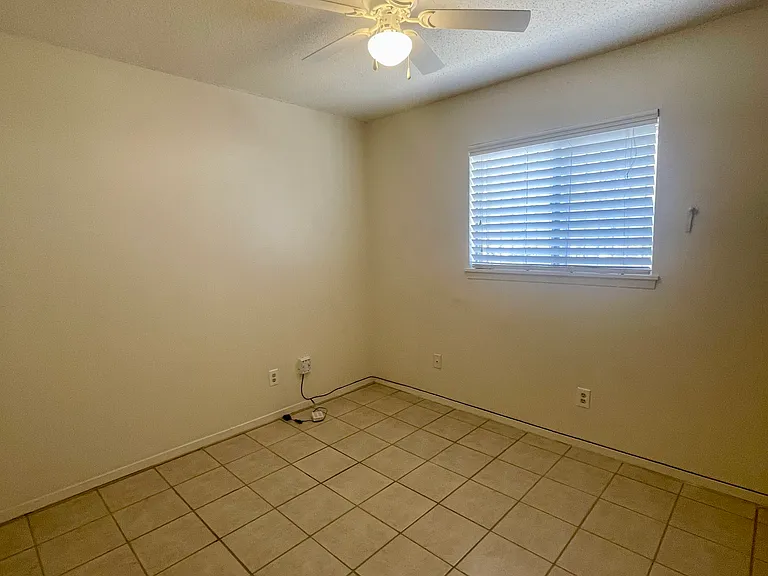 8621 Mettler Dr — Photo 17