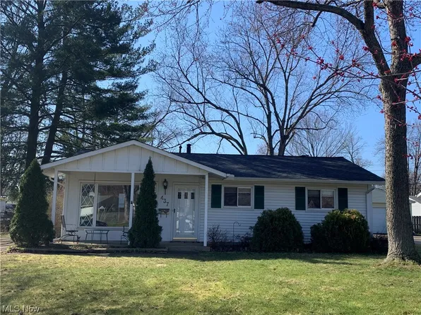 437 Birchwood Dr, Berea, OH 44017