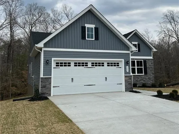 209 Franklins Tower Bnd, Williamsburg, VA 23185