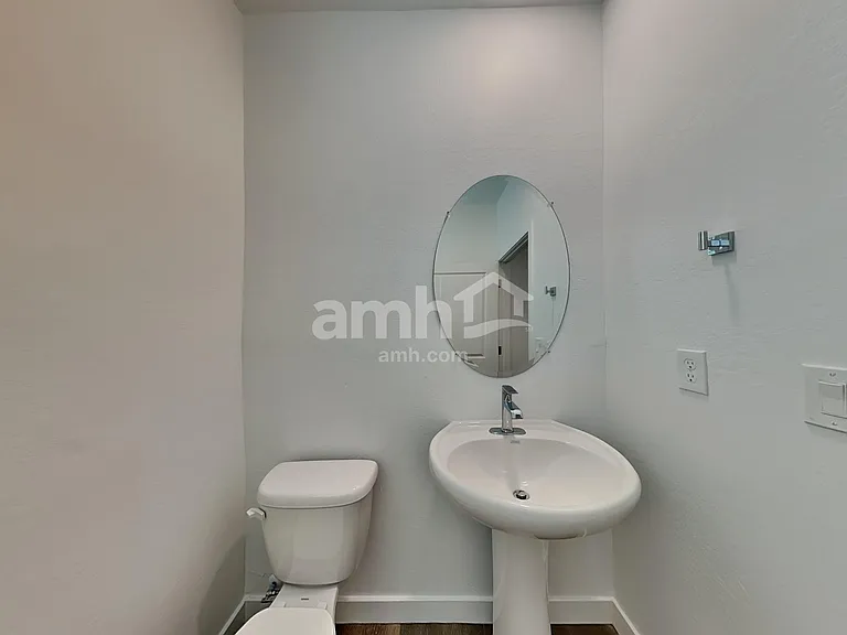 12524 W Flynn Ln — Photo 8