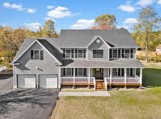 20 Valley View Ct, Walden, NY 12586