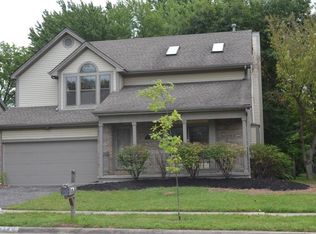 8746 Shillington Dr, Powell, OH 43065