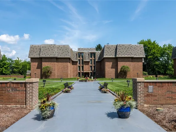 2365 Covington Rd APT 221, Akron, OH 44313
