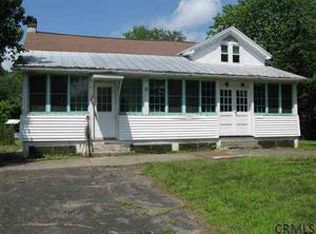 15 Mill Rd, Ballston Lake, NY 12019