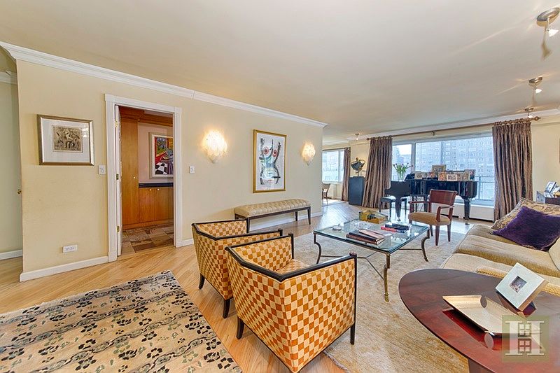 1st image of 1084 2nd Ave #20L