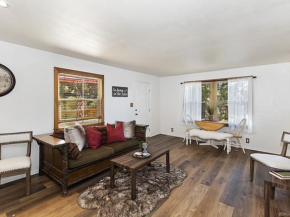 5th image of 1138 Crags Ln