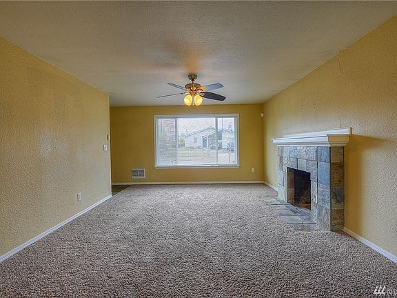5th image of 1745 E 65th St