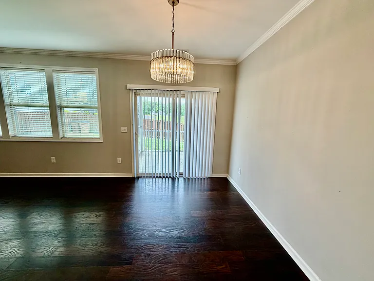 1828 Birdhouse Ln — Photo 10