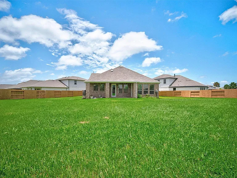 2600 Golden Palms Ln — Photo 38