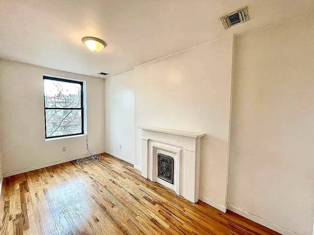 131 West 130th Street — Photo 3