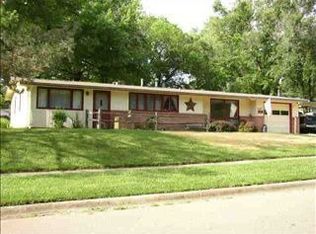 4201 SW 28th Ter, Topeka, KS 66614