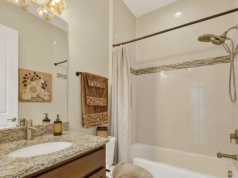 30724 Lindentree Dr — Photo 29