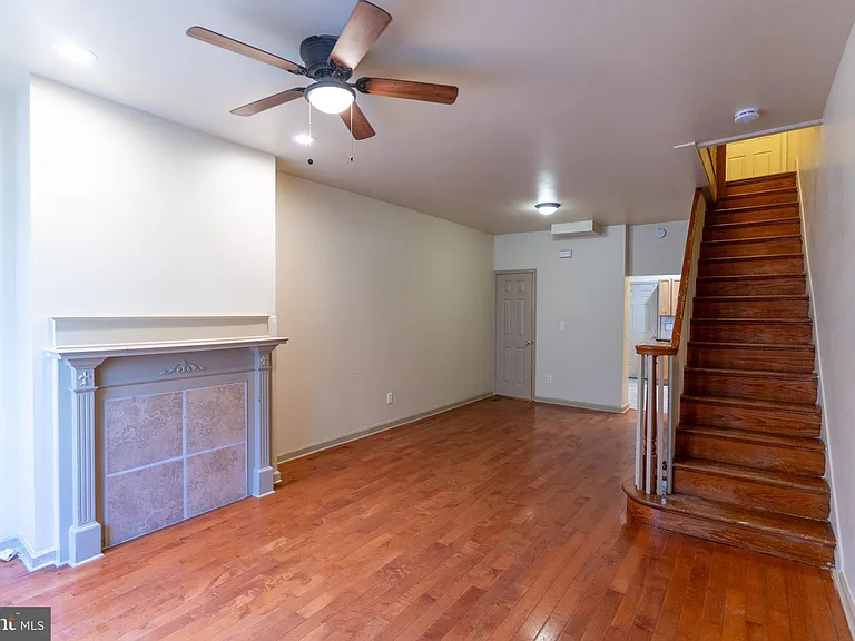 2022 S Opal St — Photo 5
