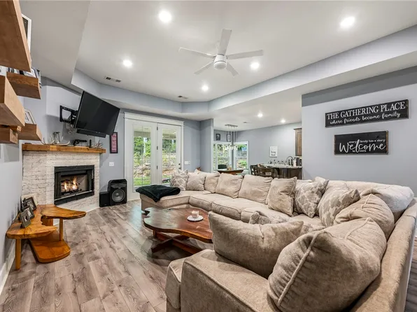 1213 Stokenbury Rd, Elkins, AR 72727