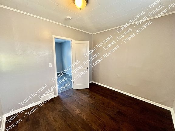 4th image of 1085 Walden Ave #3