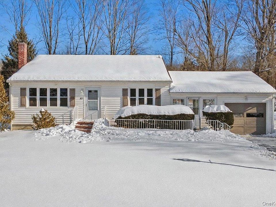 1st image of 82 Sleight Plass Rd