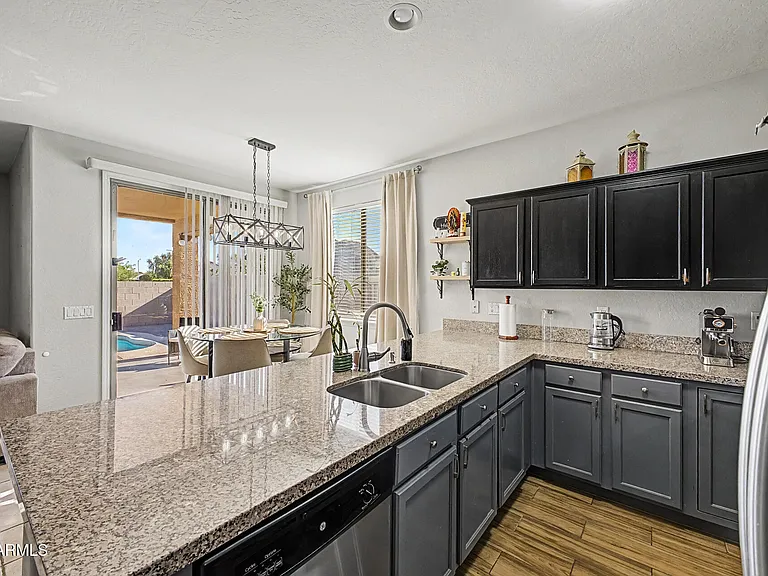 12571 W Monterey Way — Photo 7