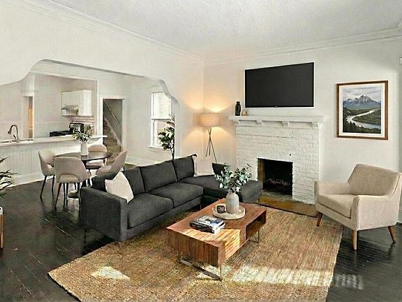 3rd image of 1635 Sheridan Ave N