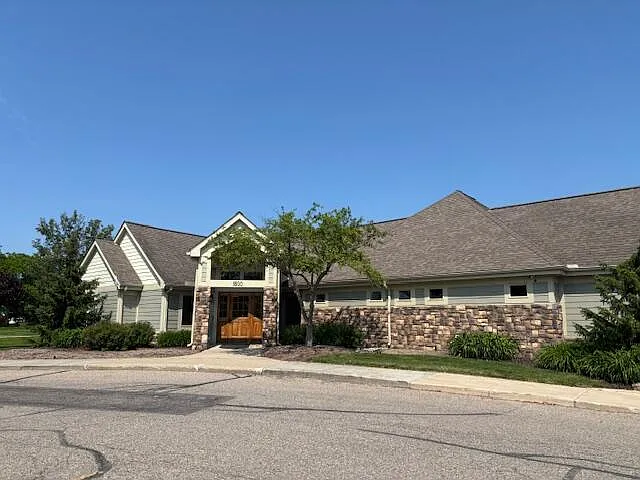 1522 Oakfield Dr — Photo 14