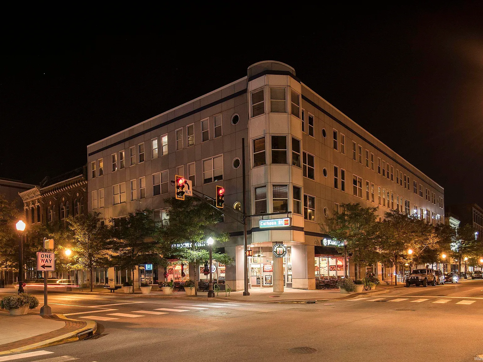 1 bed, 1.0 bath, 651 sqft, $1,250 — Photo 3