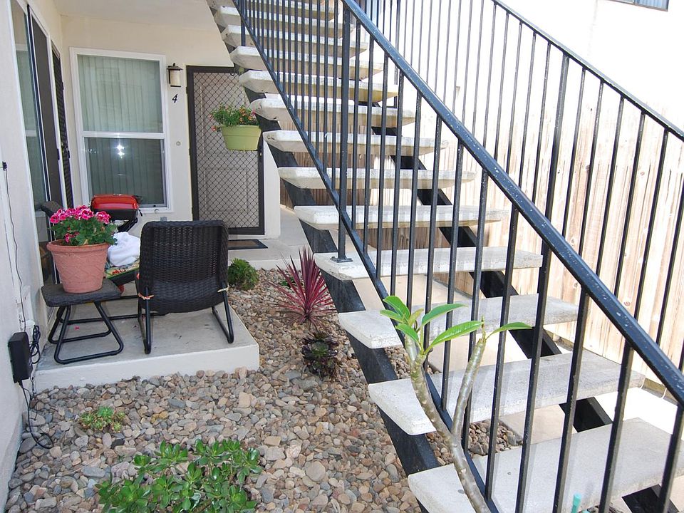 1st image of 4819 Santa Cruz Ave APT 3