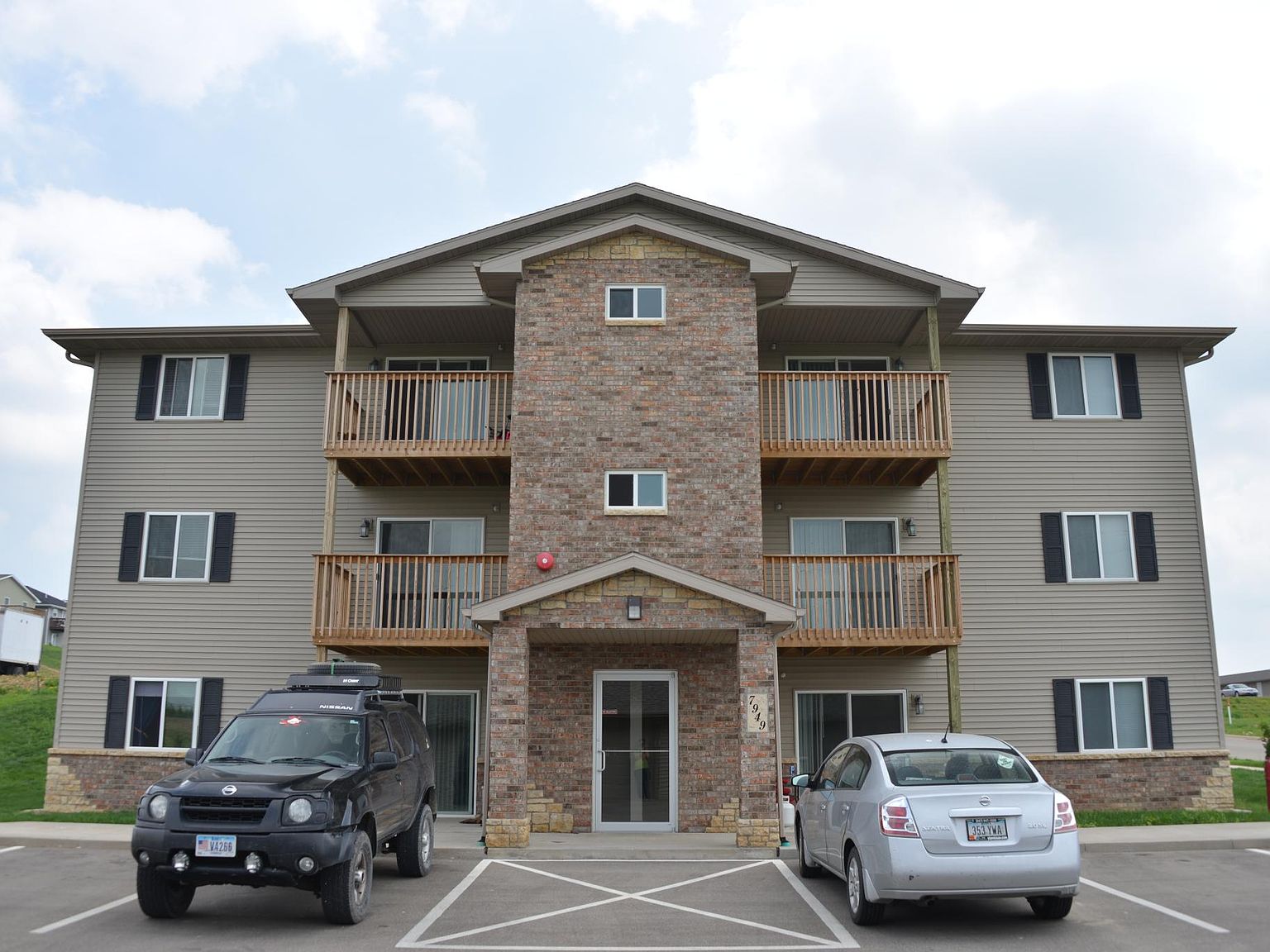 7949 Commerce Park APT 201, Dubuque, IA 52002 | Zillow