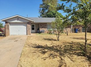 1019 W East Ave, Cache, OK 73527