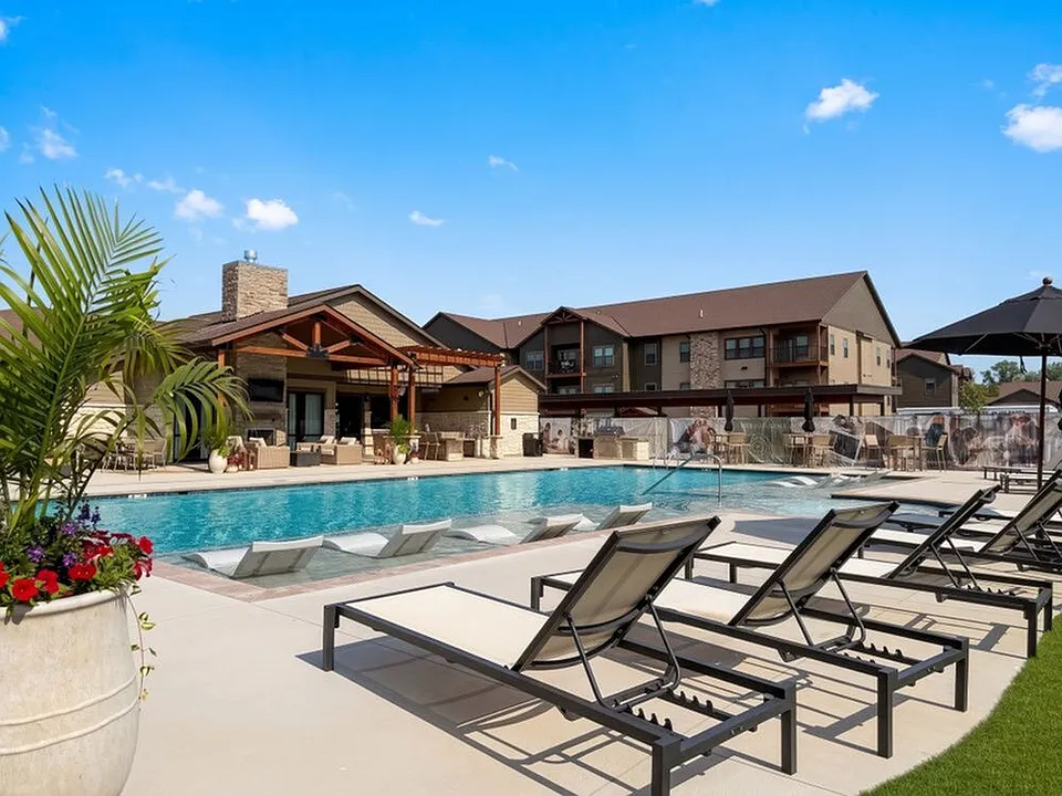 Clubhouse Pool