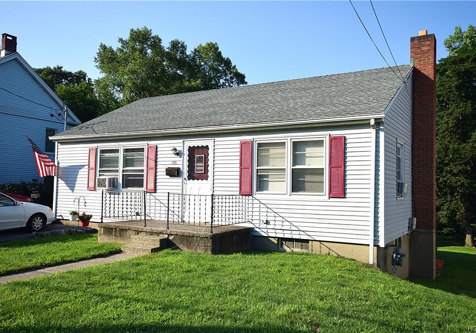 1st image of 130 Willow Ave
