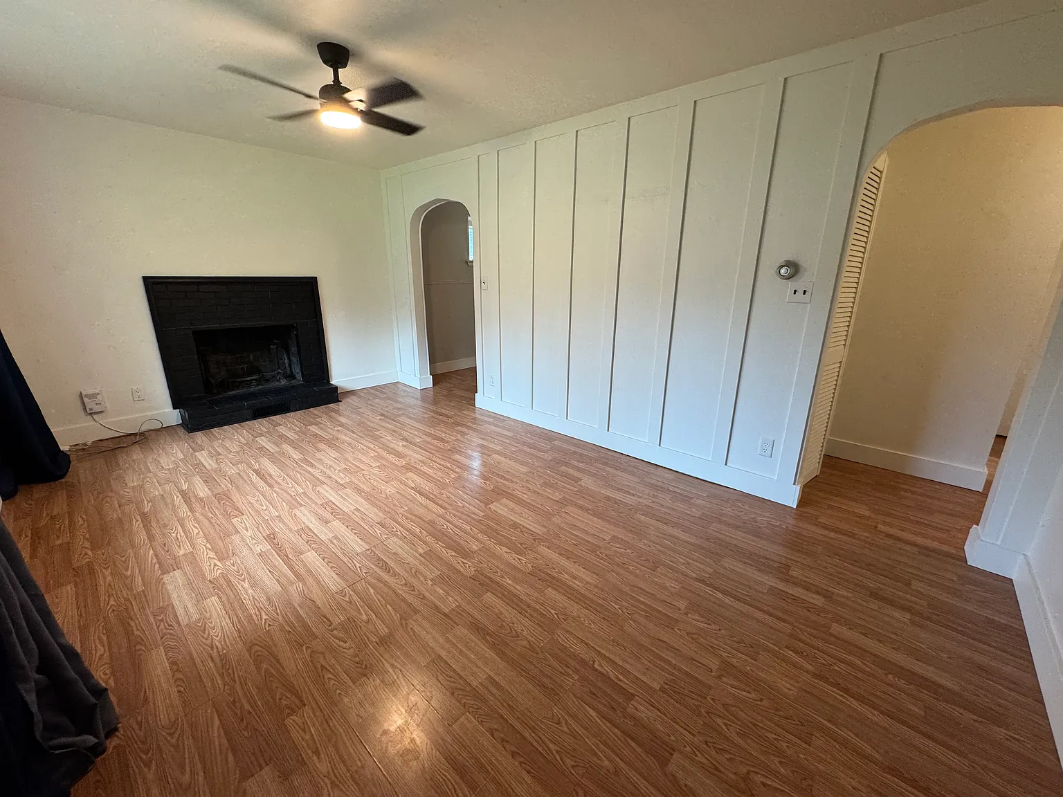 2 bed, 704 sqft, $1,384 — Photo 3