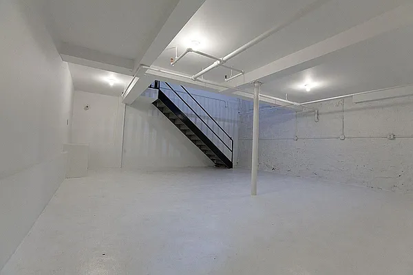 Rented by Voro NYC | media 23