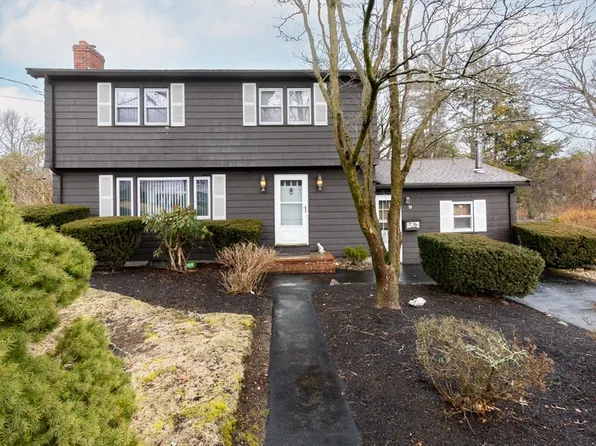 9 Nancy Ave, Peabody, MA 01960