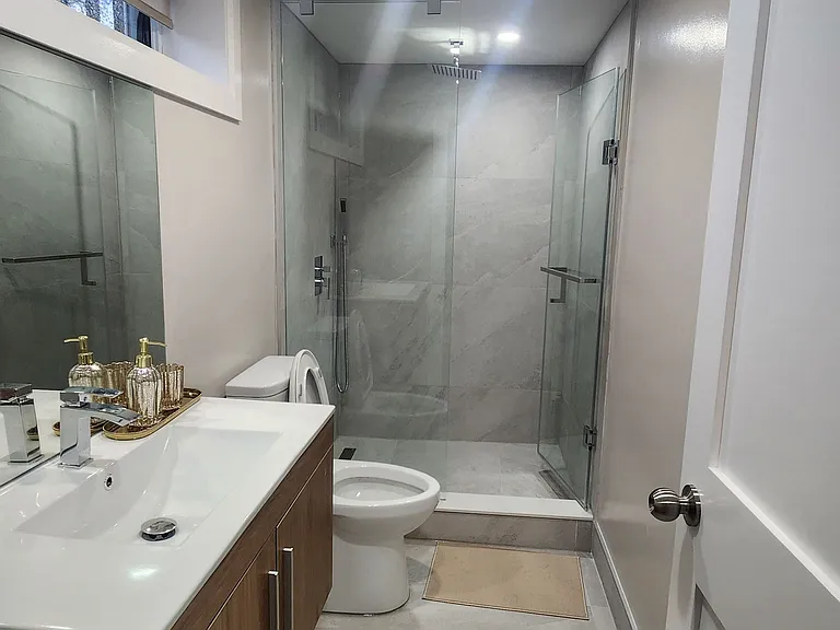 29 Caronport Cres #BASEMENT — Photo 9