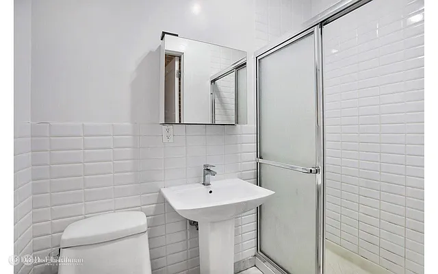 Rented by Douglas Elliman | media 15