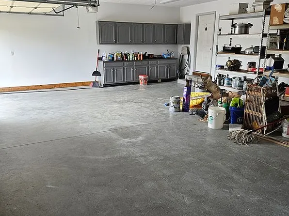 305 Reeder Rd, Blanchester, OH 45107