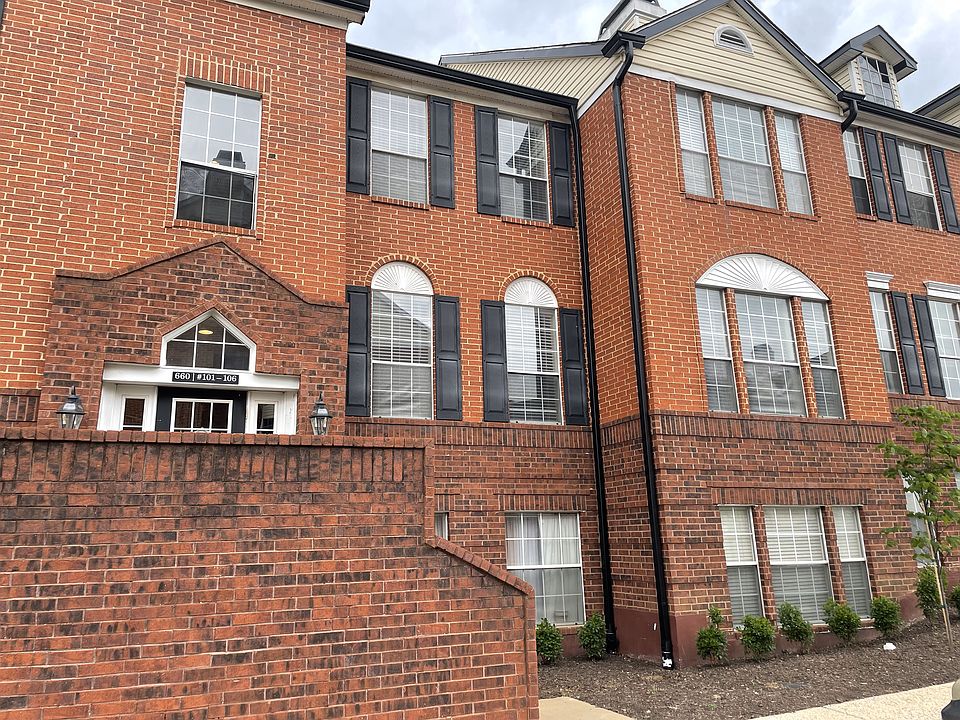 Front of unit. Unit located on second level.
