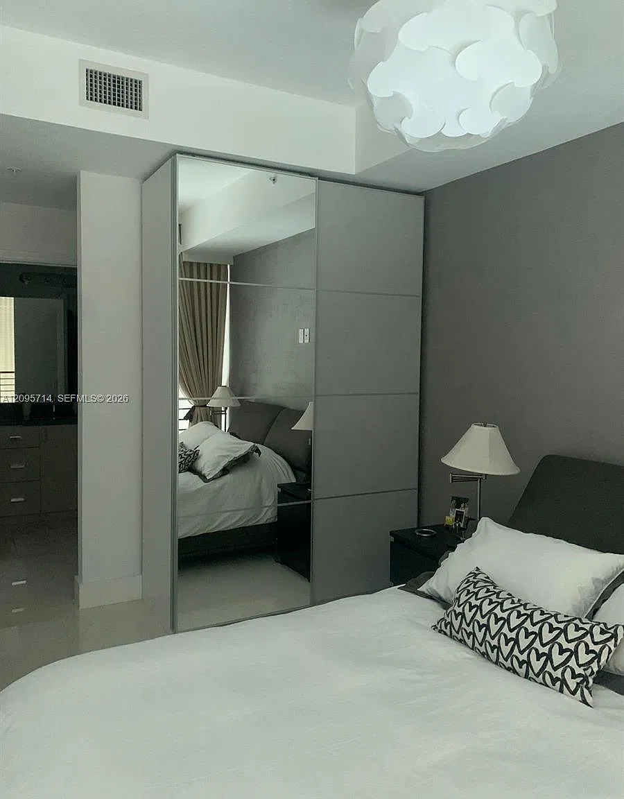 Infinity At Brickell Cond — Photo 1