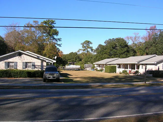 1430 Orange Grove Rd #A — Photo 2