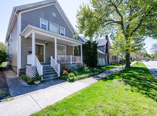 911 Lake Blvd, Saint Joseph, MI 49085
